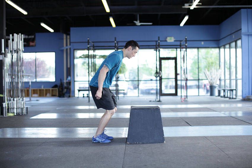 Box Jump exercise demonstration — targets the quads