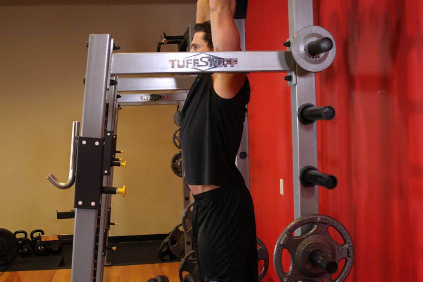 Hanging Leg Raise exercise demonstration — targets the abs
