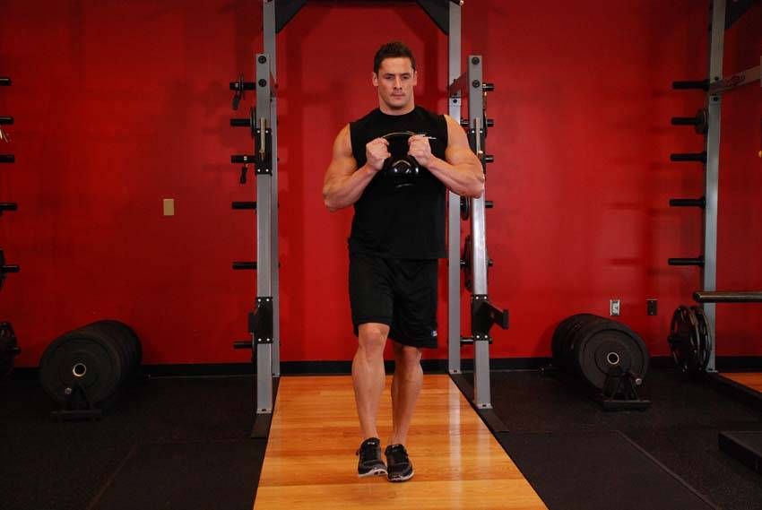 Pistol Squat exercise demonstration, targeting the quads
