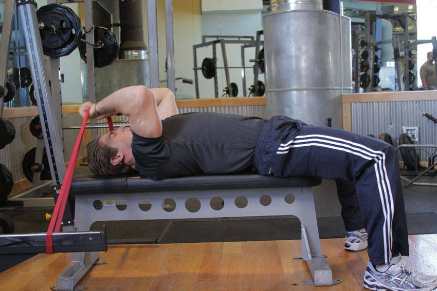 Skull Crusher exercise demonstration — targets the triceps