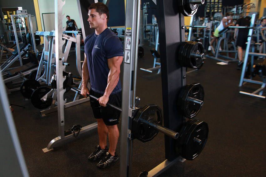 Smith Machine Row exercise demonstration, targeting the back