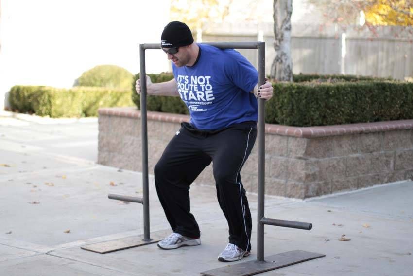 Yoke Walk exercise demonstration — targets the quads